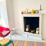 Hébergement de vacances Casa Curiè 17 In Borgo Storico Moltrasio