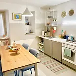 Casa Curiè 17 In Borgo Storico Moltrasio
