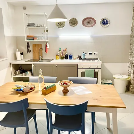 Casa Curie 17 In Borgo Storico Casa de Férias *
